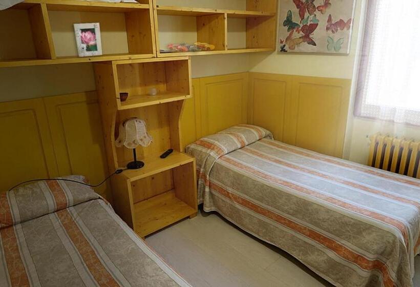 פנסיון Albergo Ristorante La Rocca