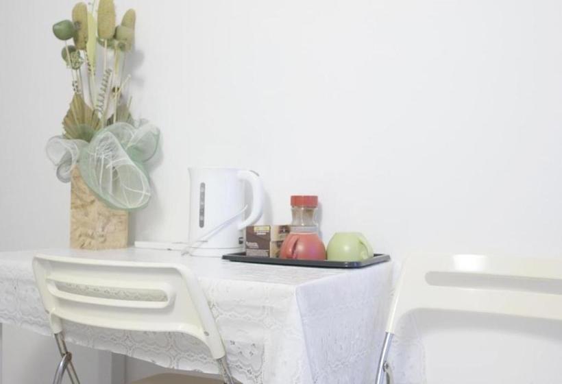 پانسیون Banchi