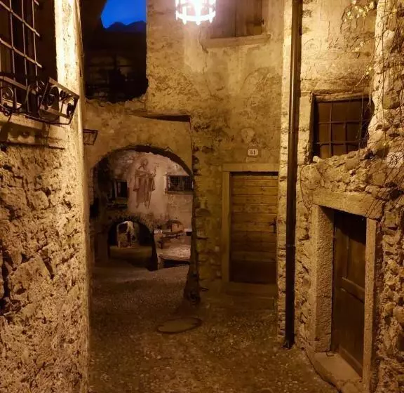 Majatalo La Piazzetta Di Canale B&b