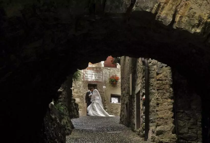 Majatalo La Piazzetta Di Canale B&b