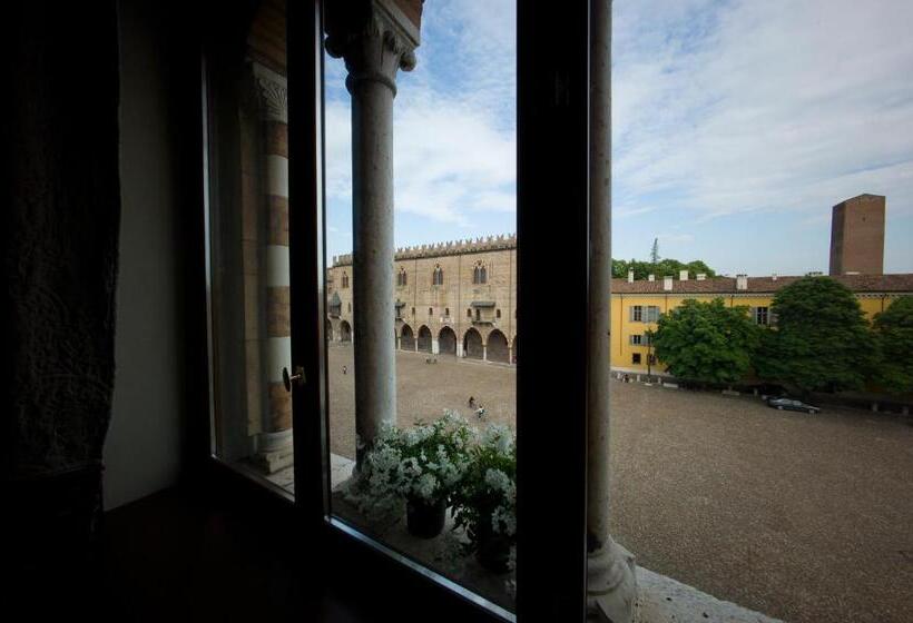 بنسيون Palazzo Castiglioni Luxury Suite And Rooms