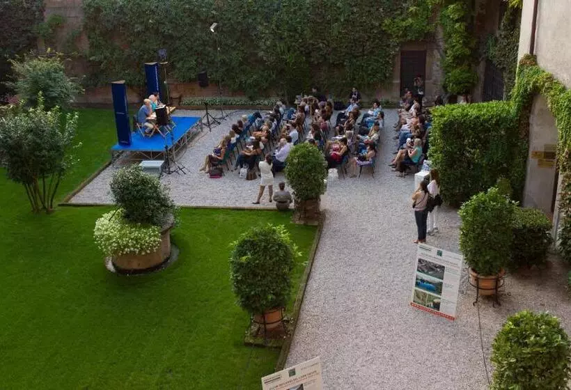 ペンション Palazzo Castiglioni Luxury Suite And Rooms