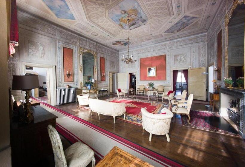 بنسيون Palazzo Castiglioni Luxury Suite And Rooms