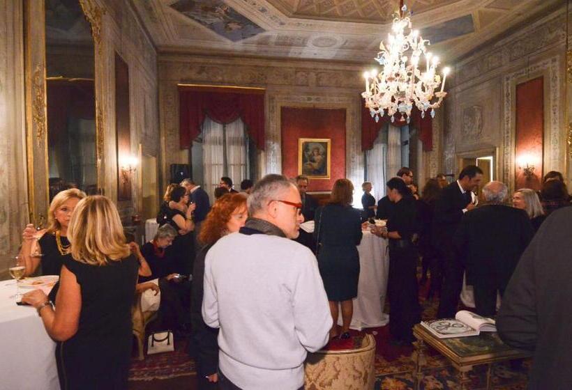 بنسيون Palazzo Castiglioni Luxury Suite And Rooms