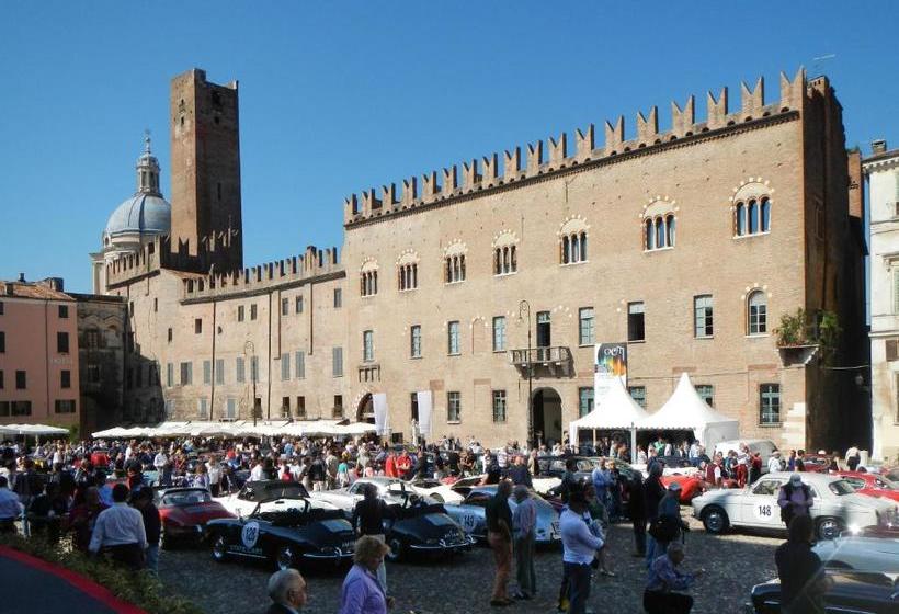 بنسيون Palazzo Castiglioni Luxury Suite And Rooms