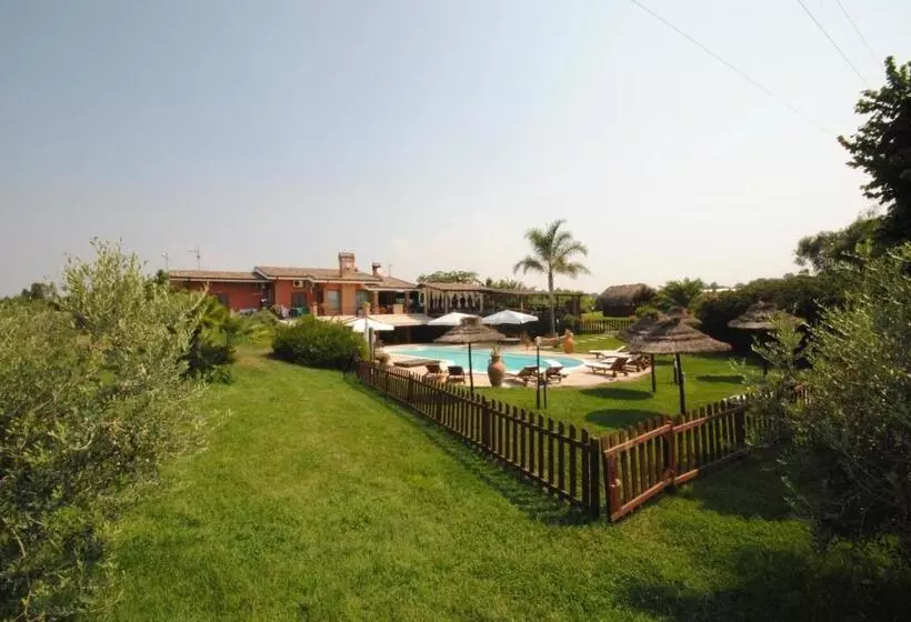 پانسیون Villa Primavera