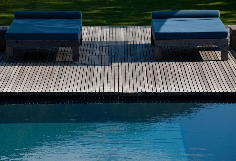 Vivere Suites & Rooms