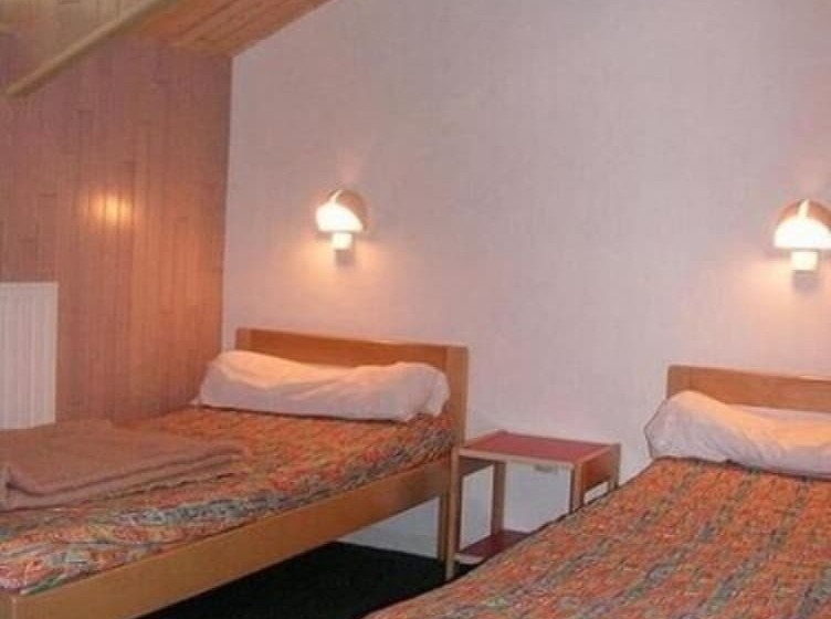 فندق صغير Auberge De Jeunesse De Saintes