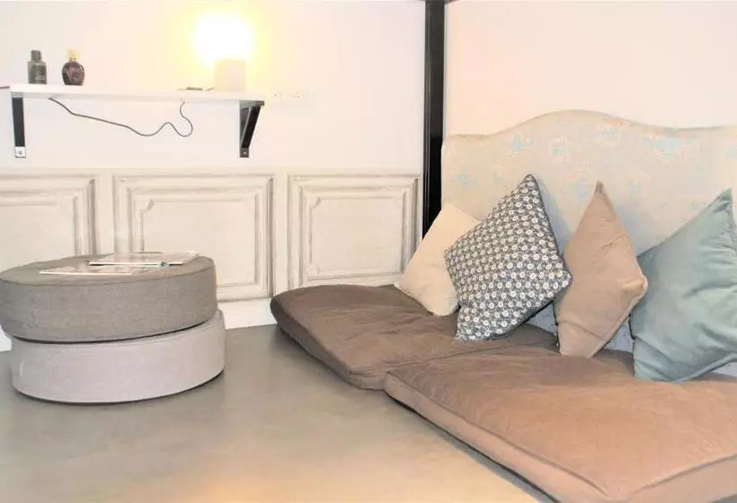 Edd Hostel