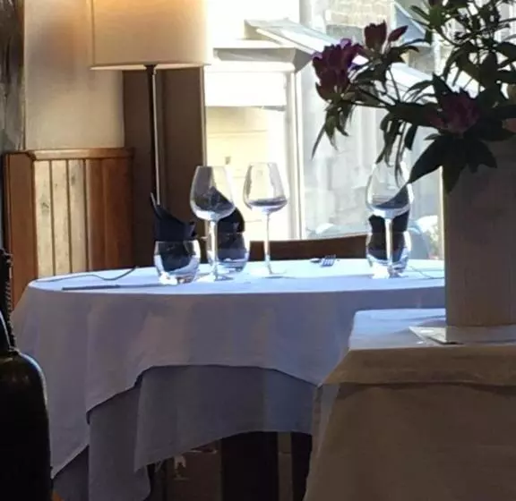 ホテル Brasserie Armoricaine