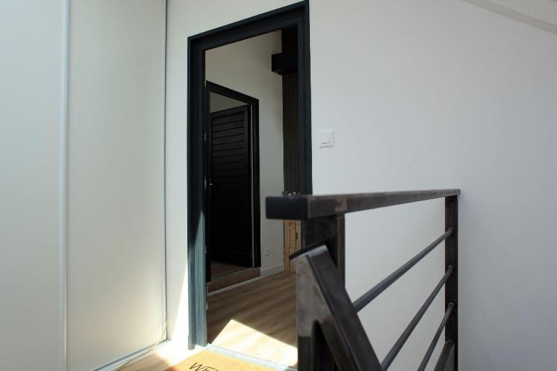 Pensionat Le 1880, Avec Place De Parking Privee Securisee