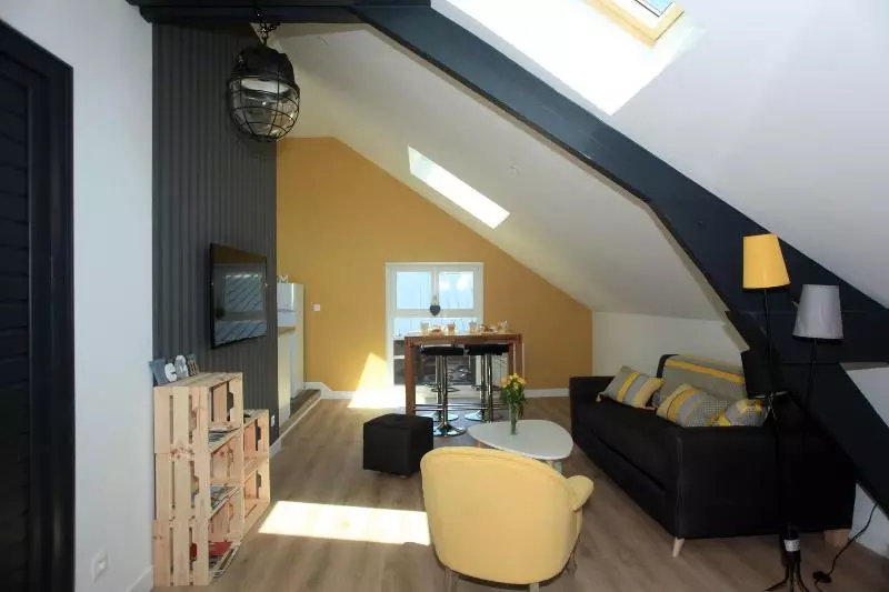 Majatalo Le 1880, Avec Place De Parking Privee Securisee