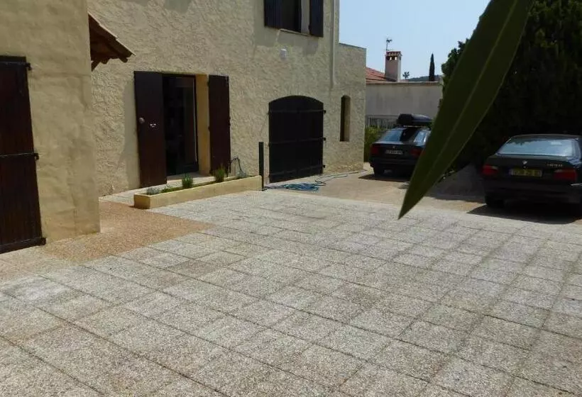 Aamiaismajoitus (B&B) Les Pucines T2 Bas De Villa