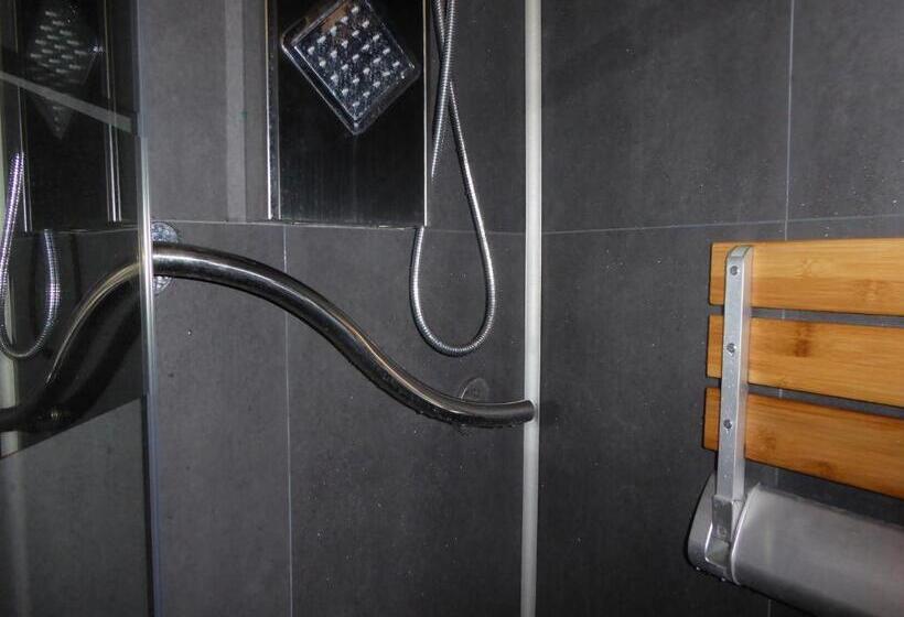 مبيت وإفطار Les Pucines T2 Bas De Villa