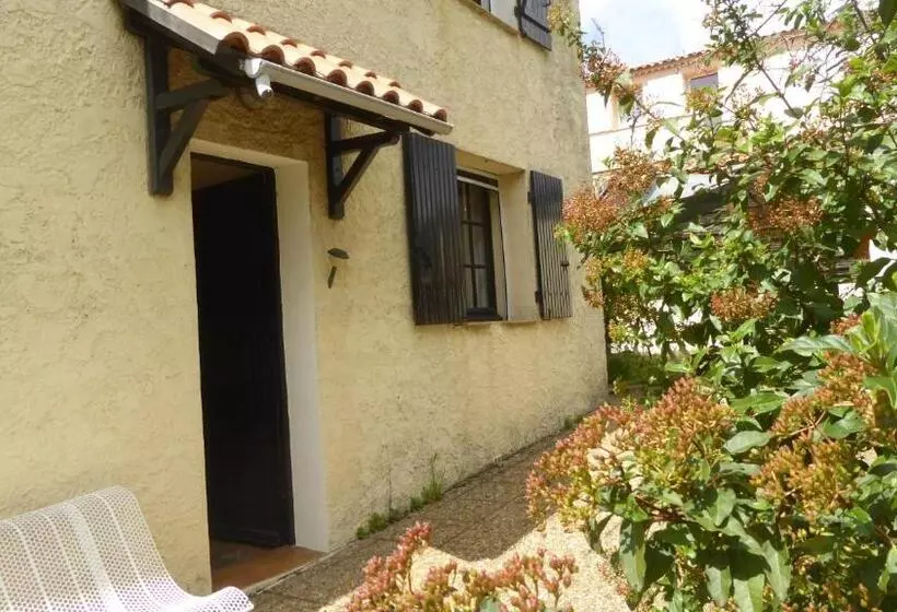 Aamiaismajoitus (B&B) Les Pucines T2 Bas De Villa