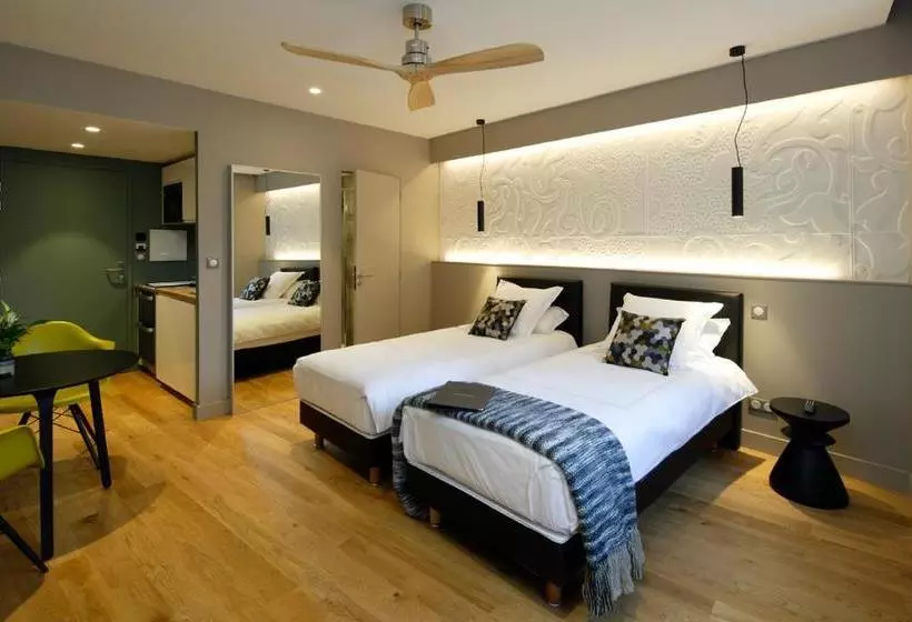 Les Maisons Du Pont   Charme & Caractère