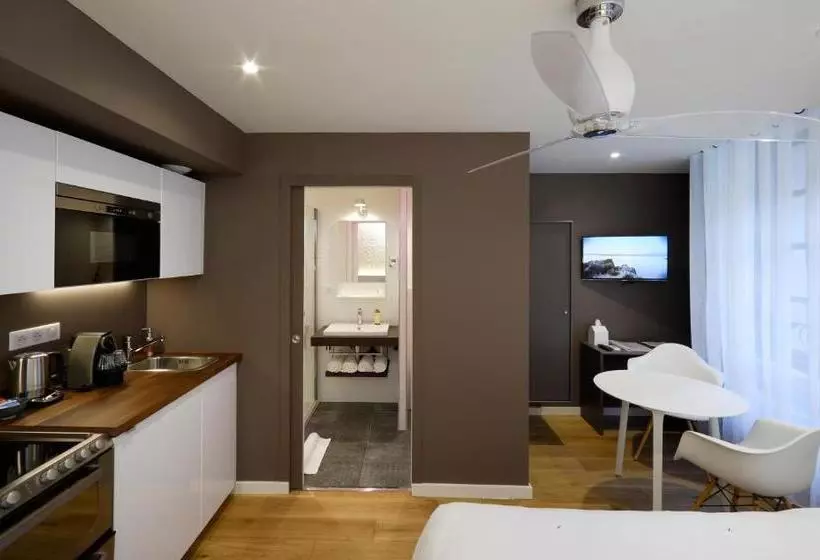 Les Maisons Du Pont   Charme & Caractère