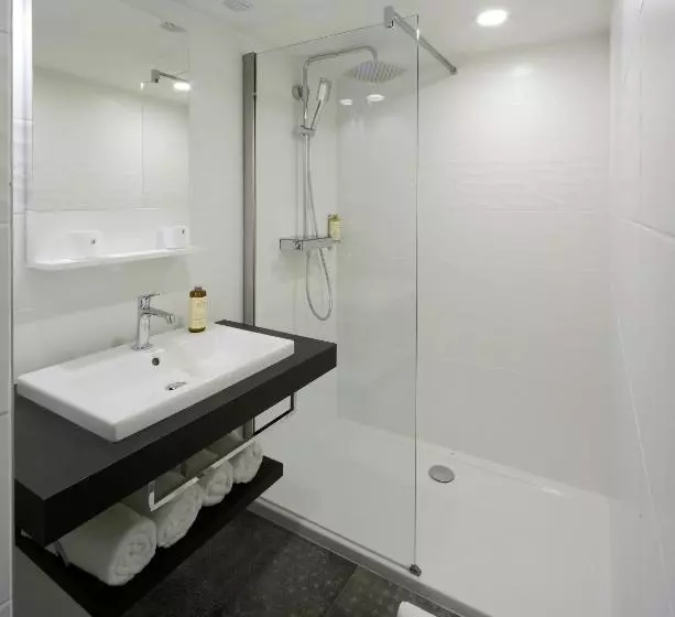 Les Maisons Du Pont   Charme & Caractère