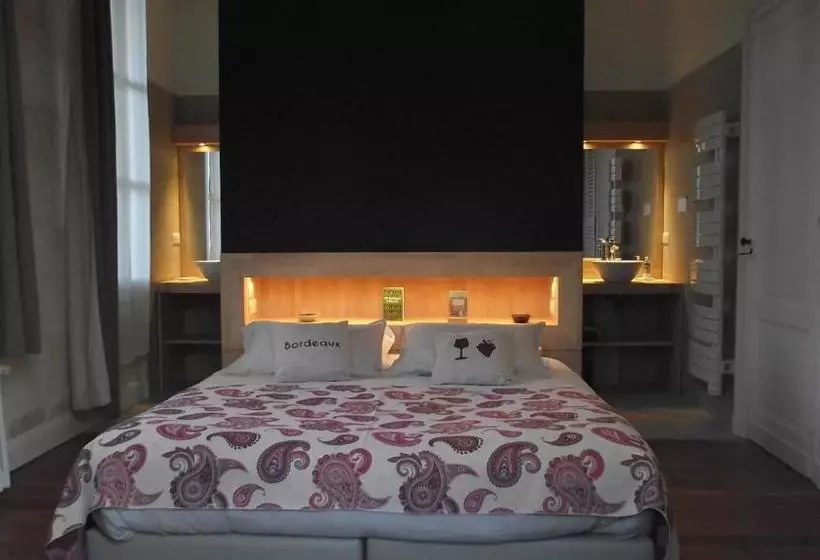 Majatalo Parenthese Cestas