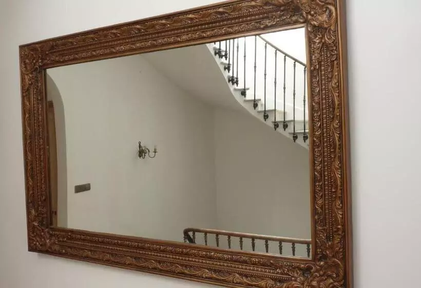 Majatalo Chateau La Bouriette