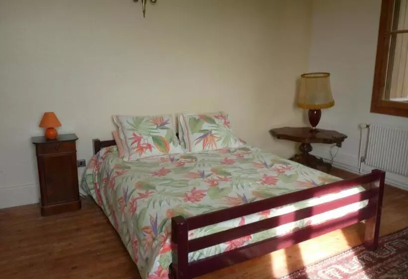 Majatalo Chateau La Bouriette