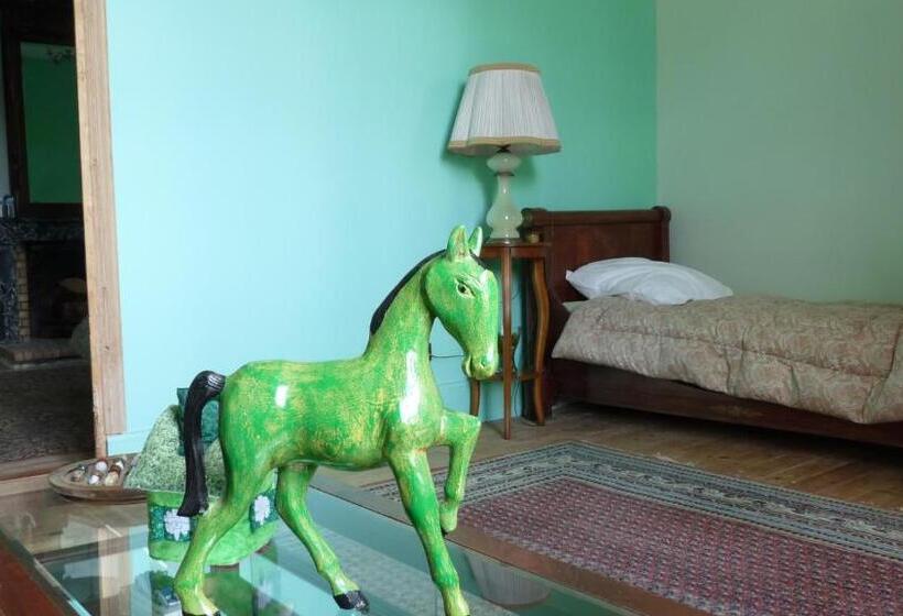 بنسيون Chateau La Bouriette