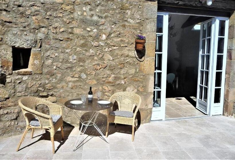 פנסיון Chateau Olmet