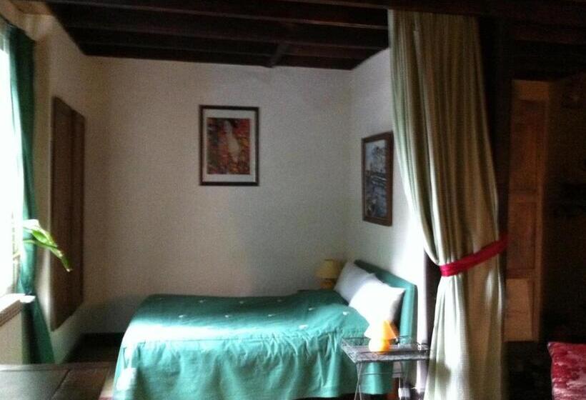 פנסיון La Rolandière