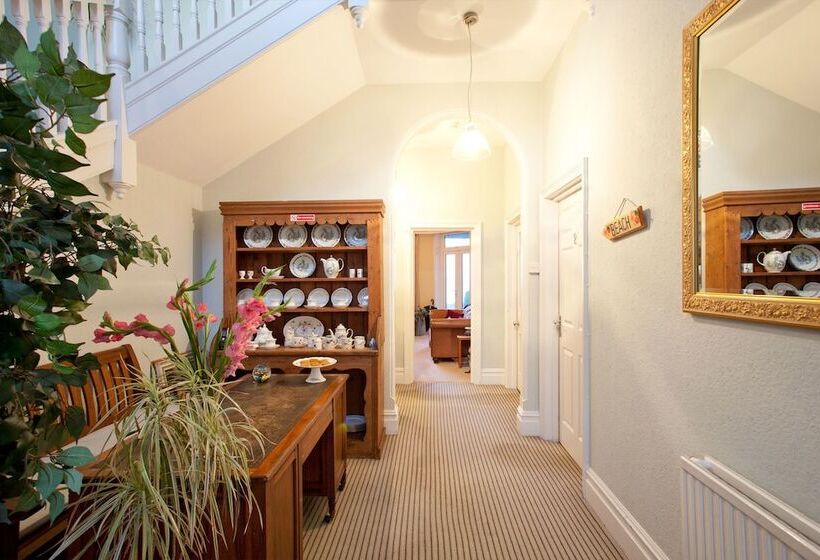 ベッドアンドブレックファースト Bella Vista