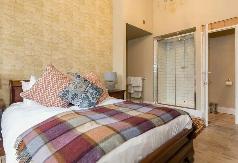 Aamiaismajoitus (B&B) The Bull