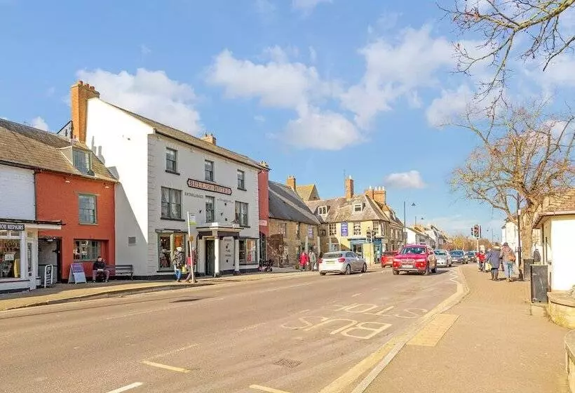 Aamiaismajoitus (B&B) The Bull