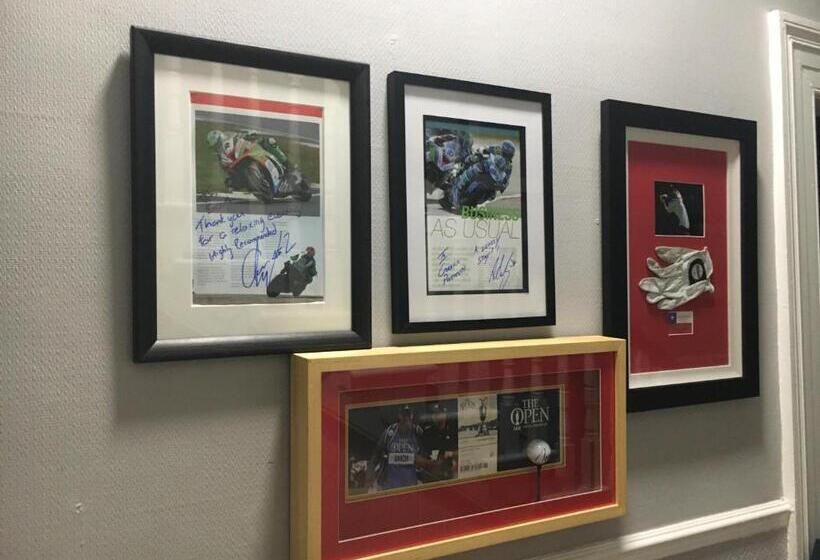 مبيت وإفطار The Carrick