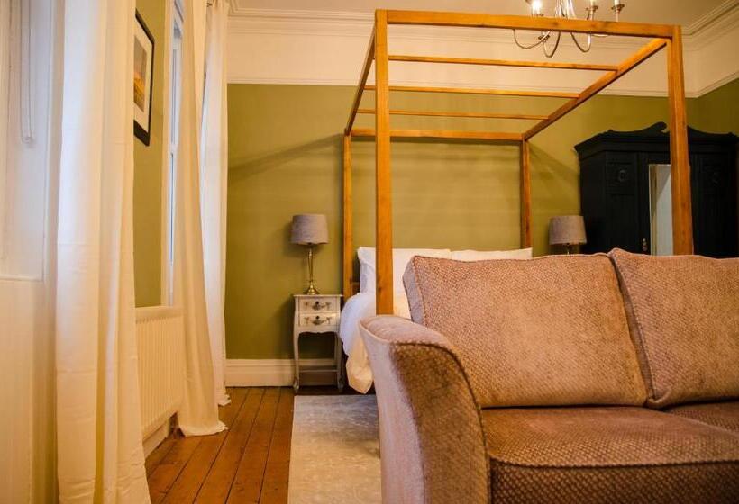 مبيت وإفطار The Carrick