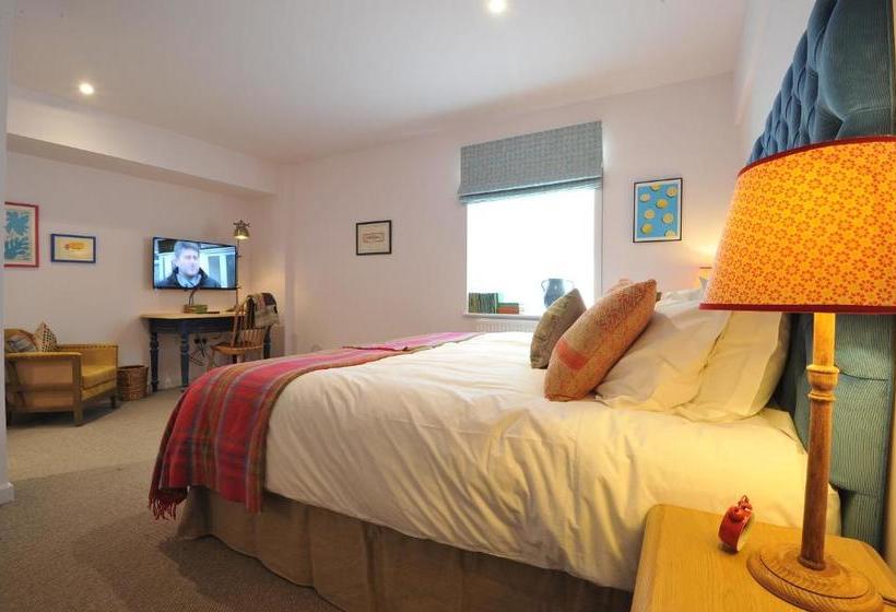 酒店 The Narrowboat