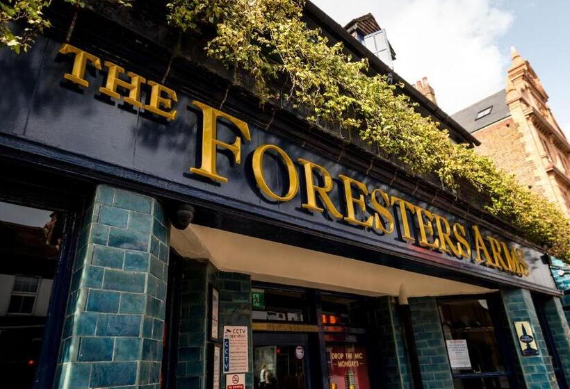 فندق The Foresters Arms
