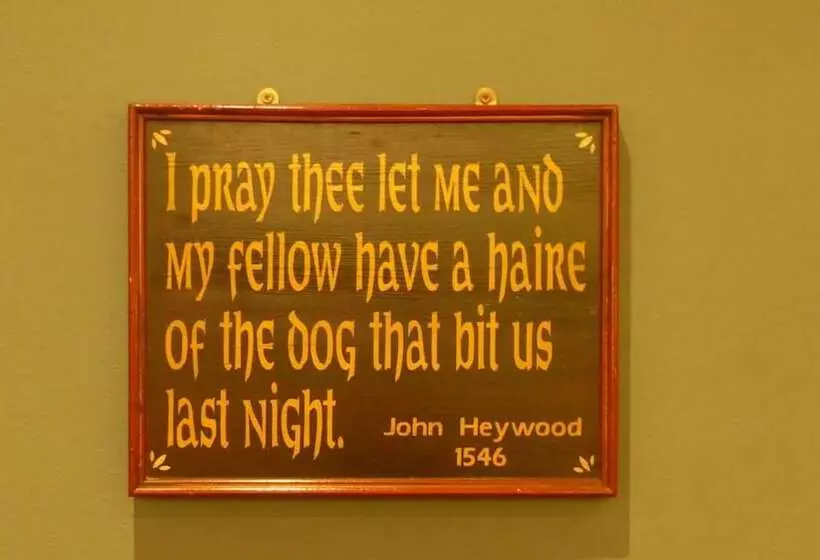 ホテル The Waverley