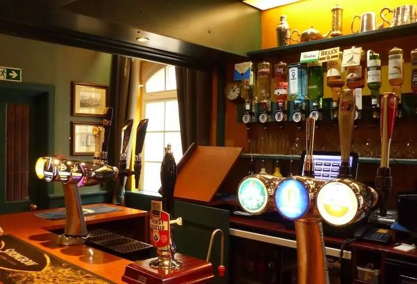 ホテル The Waverley