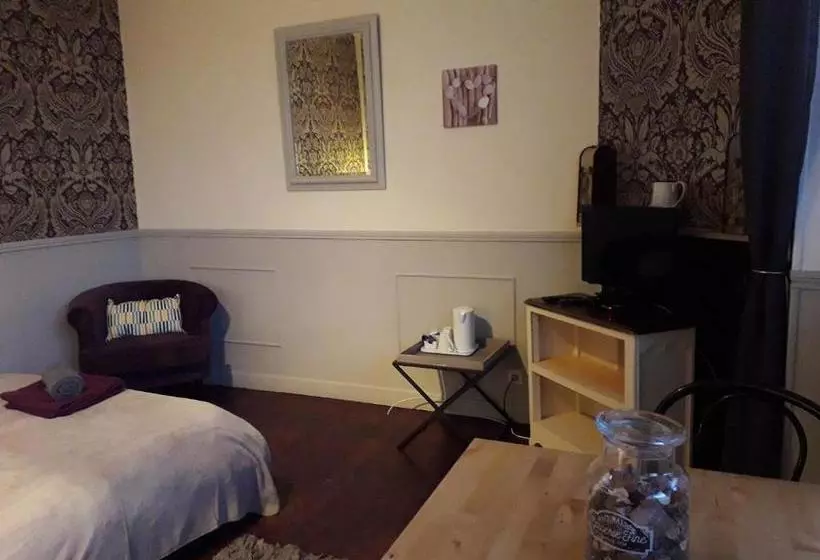 ペンション Le 7 Pompadour