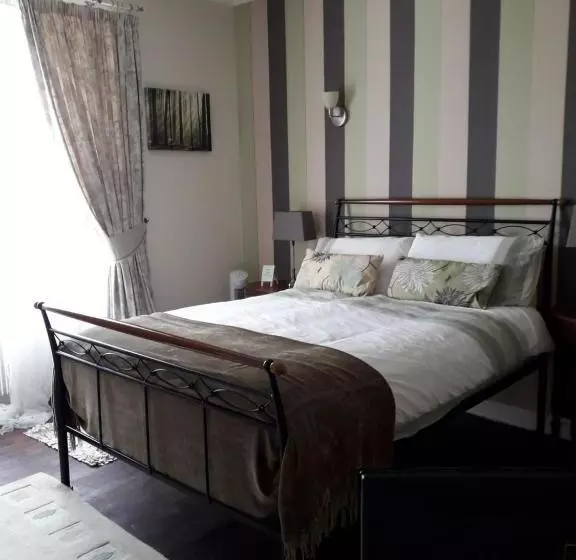 ペンション Le 7 Pompadour