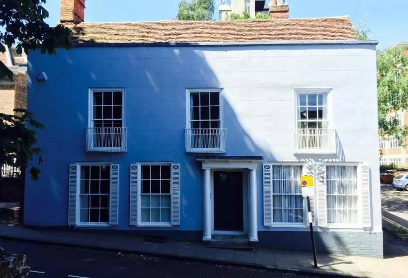 پانسیون Baye House