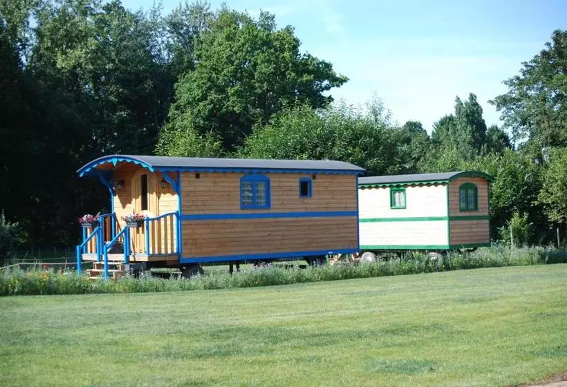 Majatalo La Ferme Du Chauchix