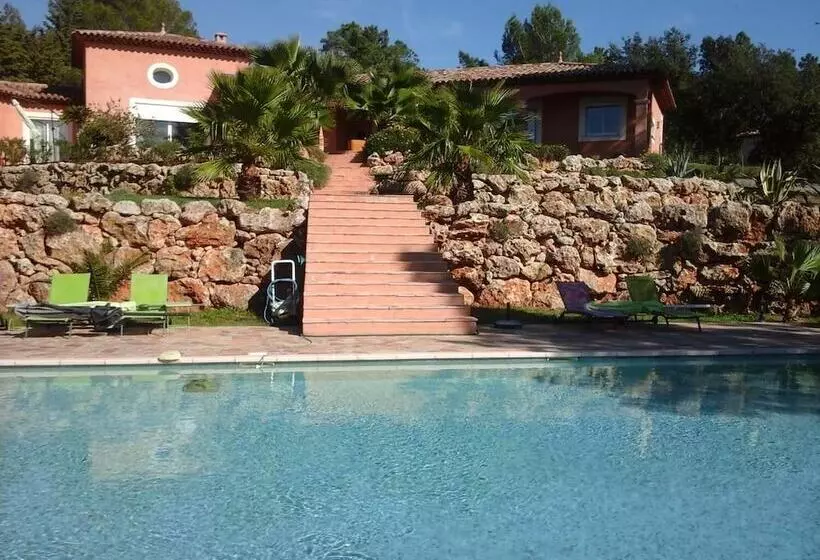 Majatalo Mas Des Lys