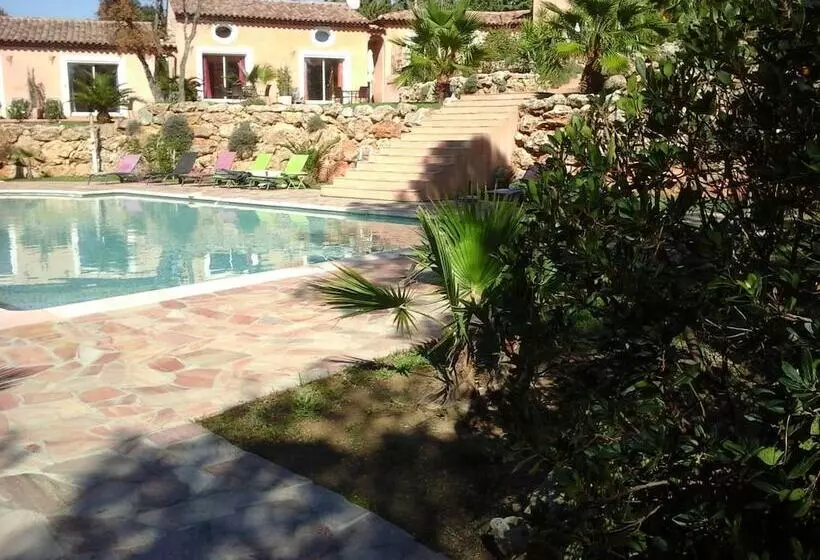 Majatalo Mas Des Lys