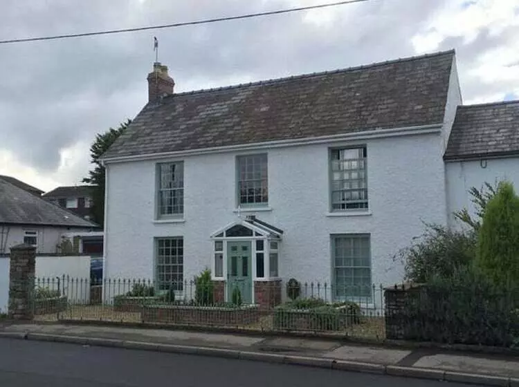 Majatalo Deridown Guest House