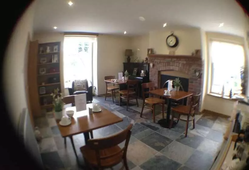 Majatalo Deridown Guest House