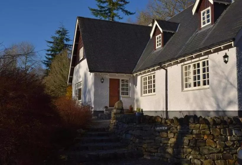 Majatalo Lochview Guesthouse