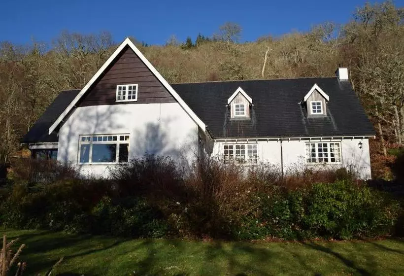 Majatalo Lochview Guesthouse