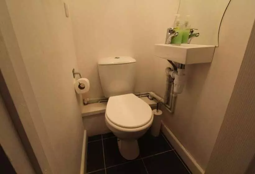 Majatalo Shirebrook House