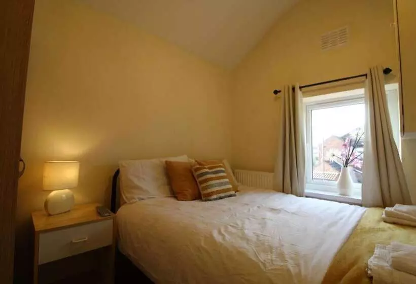 Majatalo Shirebrook House