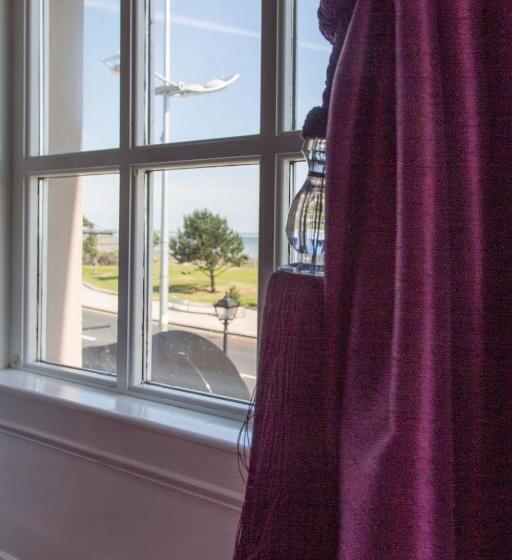 پانسیون The Haven